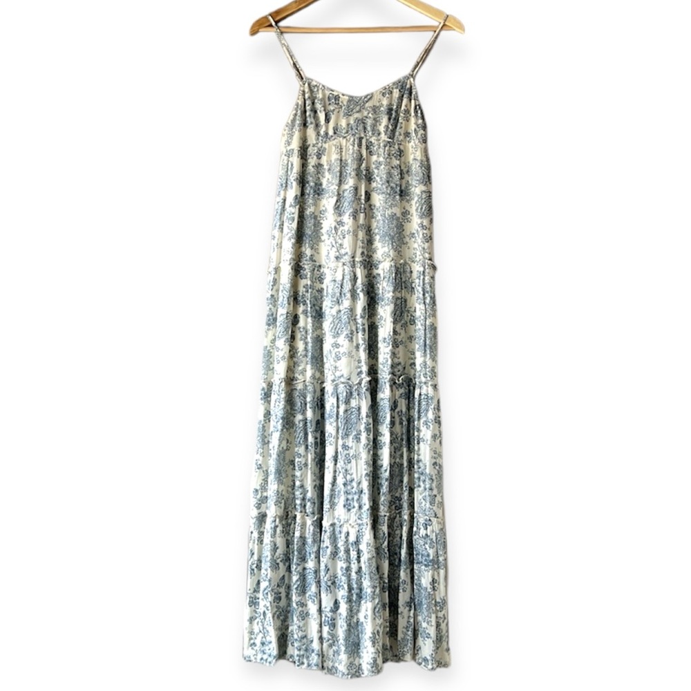 Elegant Blue and White Floral Maxi Dress - Picture 2 of 13
